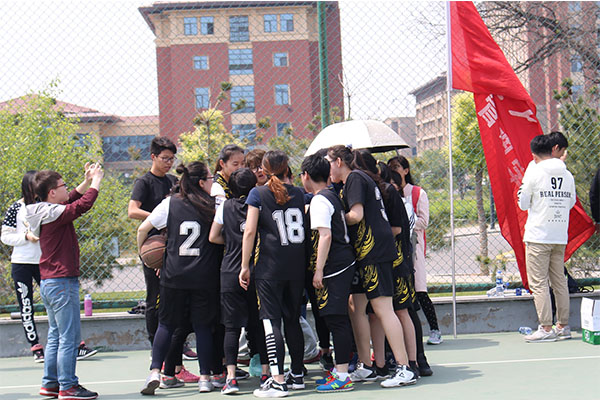 恭祝公司于太阳122cc官方集团女子篮球赛中首战告捷