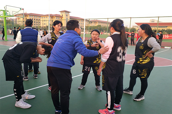 恭贺公司在太阳122cc官方集团新生杯女子篮球赛中喜获亚军