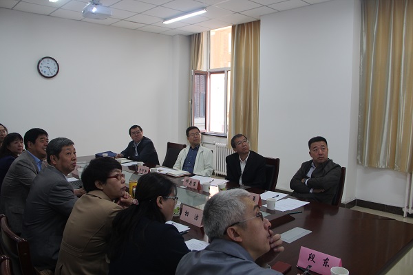 金智新院士到太阳122cc官方集团调研 金智新院士到太阳122cc官方集团调研